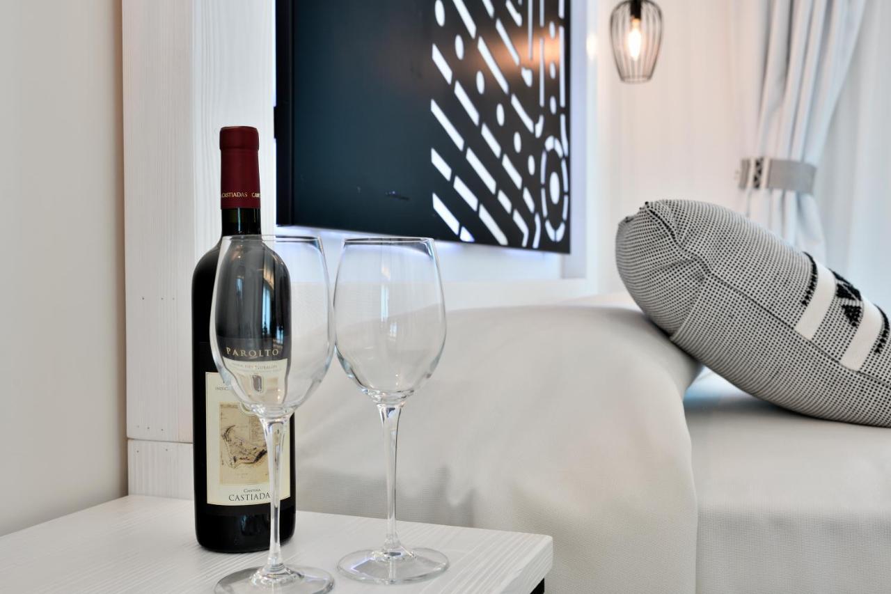 Cara A Bentu - Charming Rooms Tortolì Εξωτερικό φωτογραφία